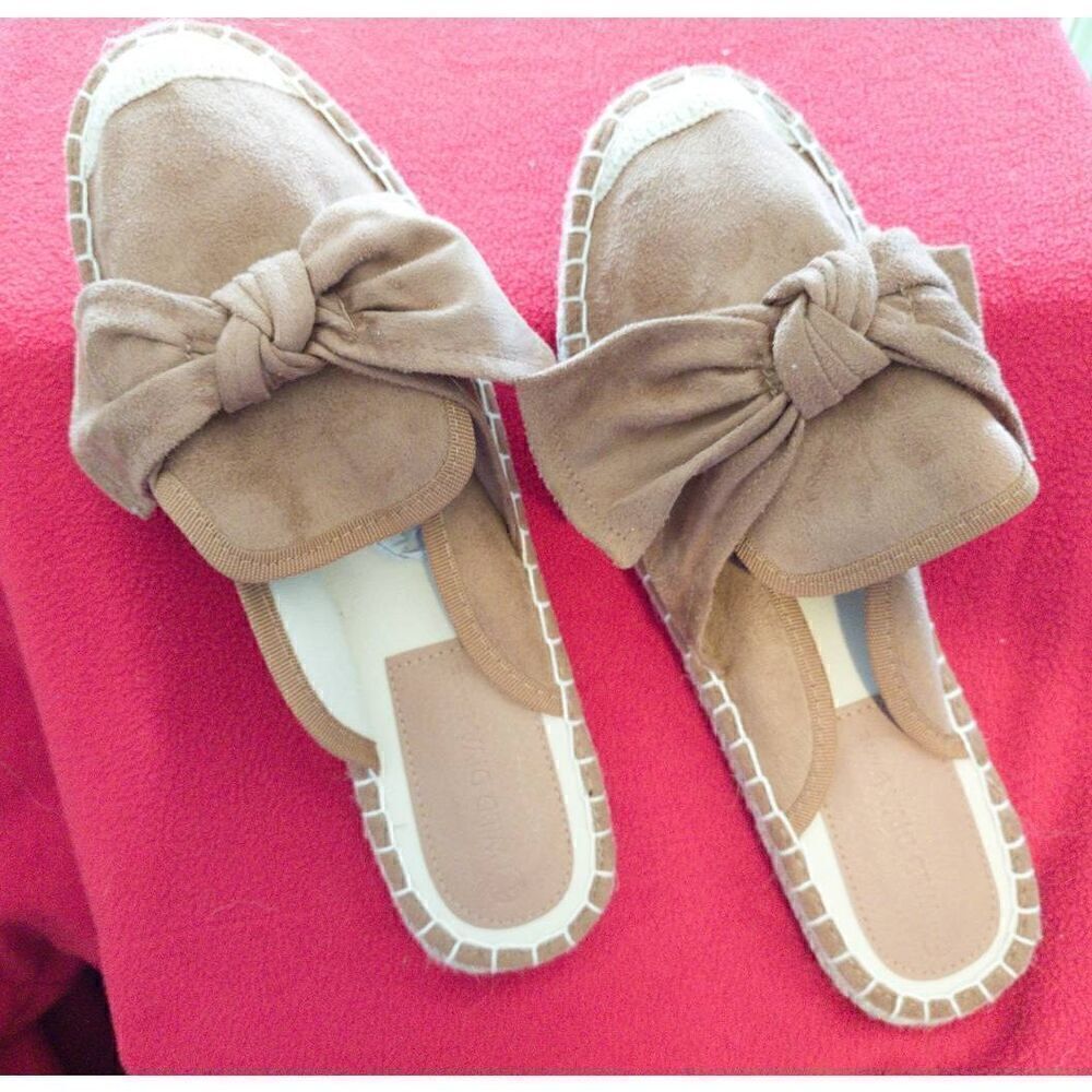 Wild Deva New In Box (Box Damaged No Lid) Bow Mules Size 8.5